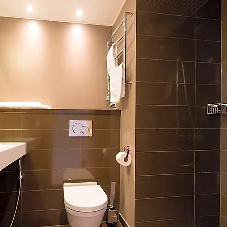 Tervis Hotel 2*